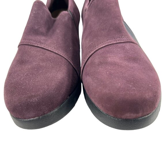 Clarks Shoes - CLARKS ARTISAN WOMENS BRUSHED LEATHER SHOES Purple Slip-on Size 7.5